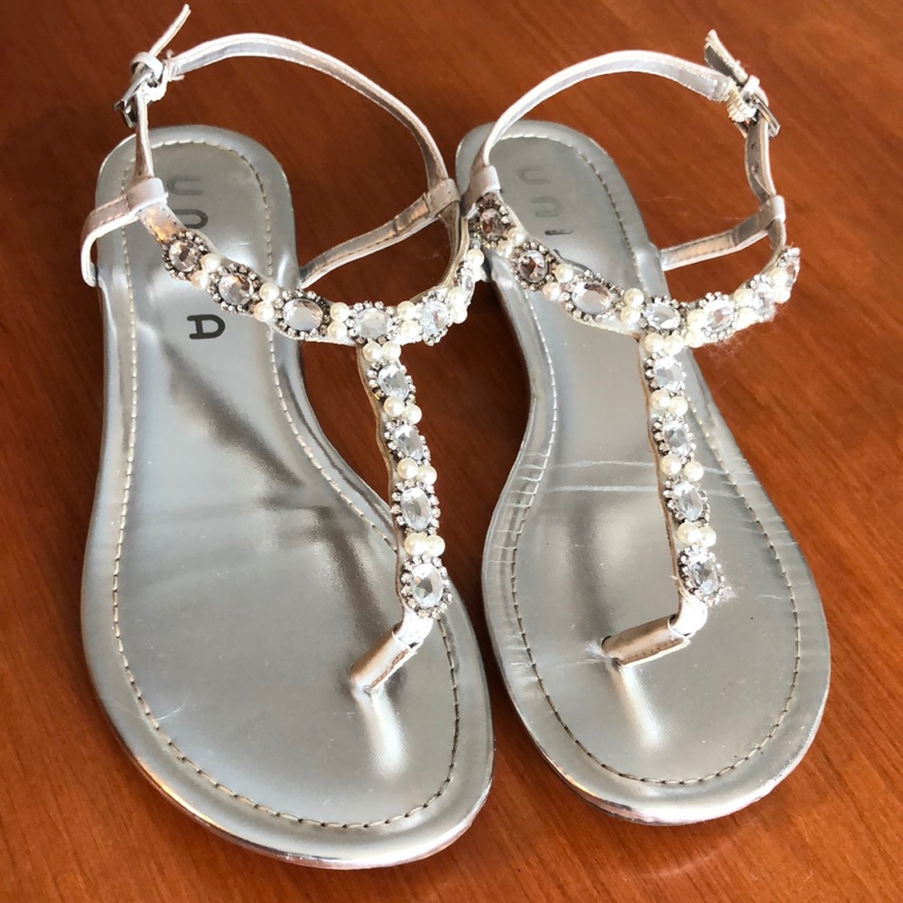 Unisa thong sandals